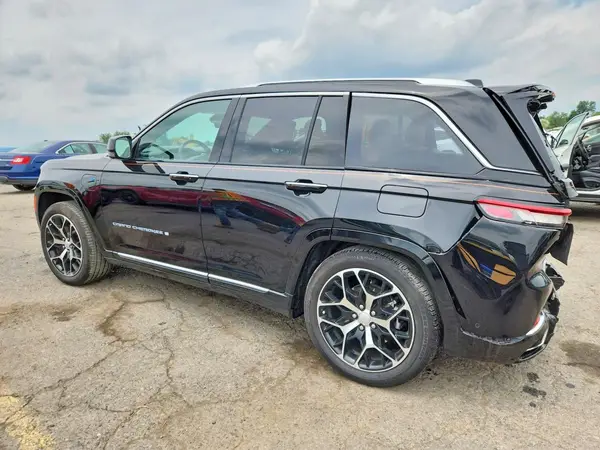 1C4RJYE61N8725230 2022 JEEP GRAND CHEROKEE - Image 2