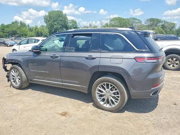 1C4RJYE61N8749141 2022 JEEP GRAND CHEROKEE - Image 2