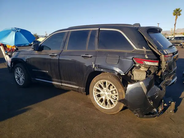 1C4RJYE62R8580480 2024 JEEP GRAND CHEROKEE - Image 2