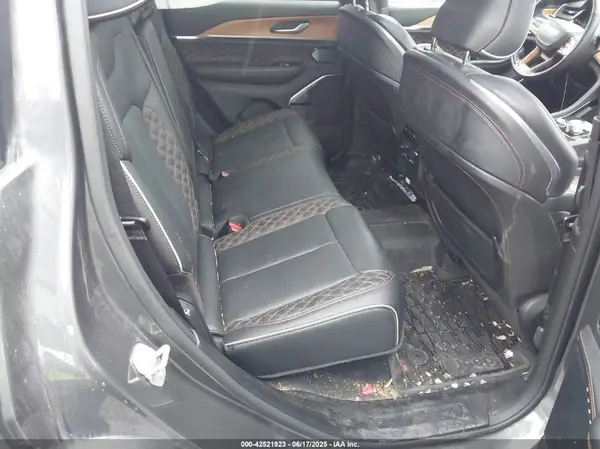 1C4RJYE64P8904140 2023 JEEP GRAND CHEROKEE - Image 8