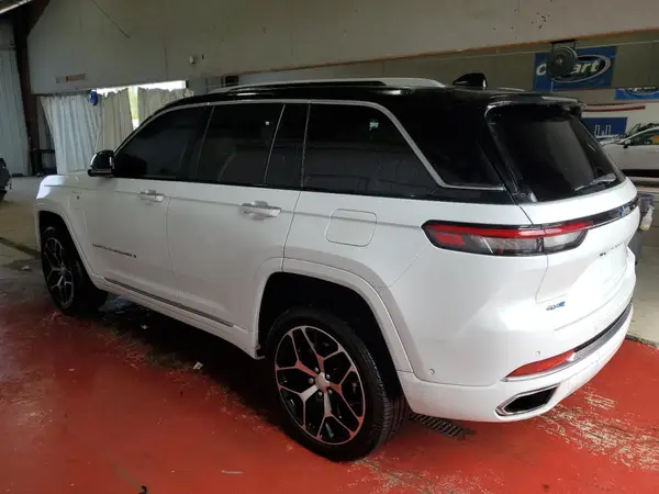 1C4RJYE68P8903640 2023 JEEP GRAND CHEROKEE - Image 2