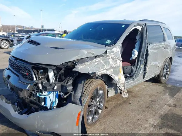 1C4SDJCT8SC551237 2025 DODGE DURANGO - Image 2