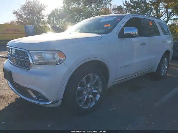 1C4SDJET8JC101647 2018 DODGE DURANGO - Image 2