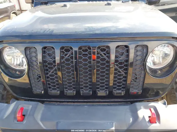 2020 JEEP GLADIATOR auction photo 6