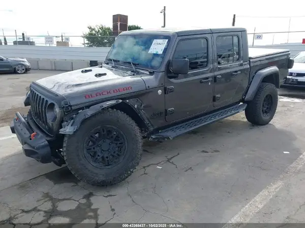 1C6HJTAG2LL191167 2020 JEEP GLADIATOR - Image 2