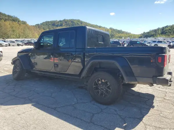 1C6HJTAG2PL566240 2023 JEEP GLADIATOR - Image 2