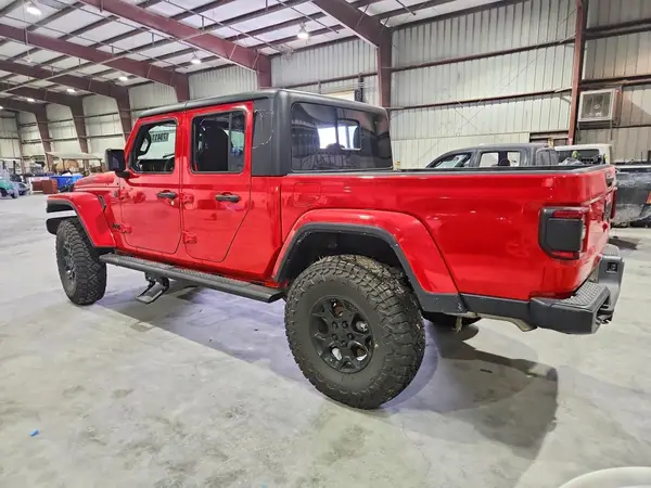 1C6HJTAG2PL572684 2023 JEEP GLADIATOR - Image 2