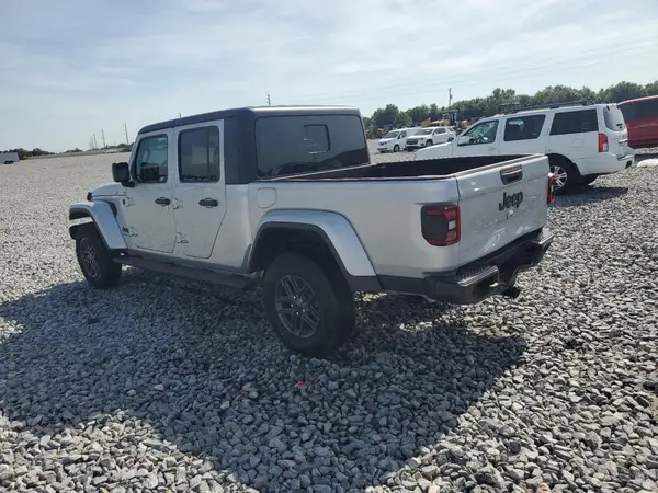 1C6HJTAG2RL110743 2024 JEEP GLADIATOR - Image 2