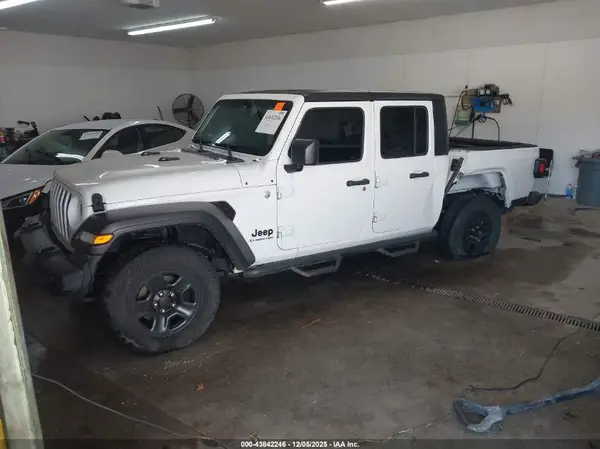 1C6HJTAG3LL143841 2020 JEEP GLADIATOR - Image 2