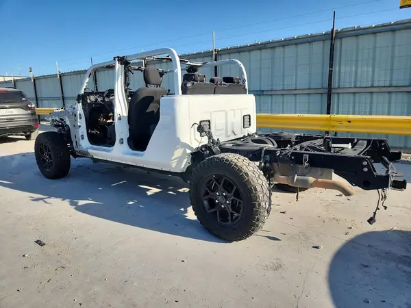 1C6HJTAG3NL122832 2022 JEEP GLADIATOR - Image 2