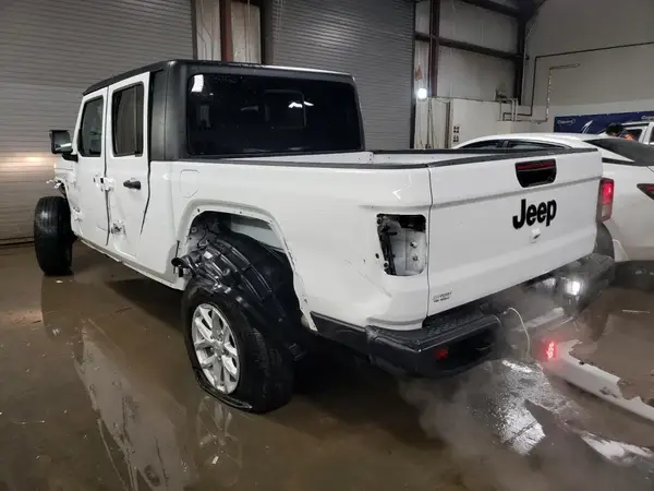 1C6HJTAG3PL571060 2023 JEEP GLADIATOR - Image 2