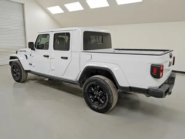1C6HJTAG3RL133979 2024 JEEP GLADIATOR - Image 2