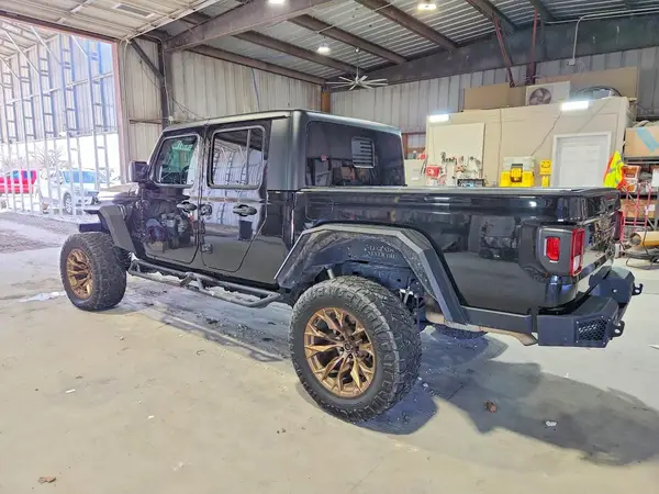 1C6HJTAG4PL570922 2023 JEEP GLADIATOR - Image 2