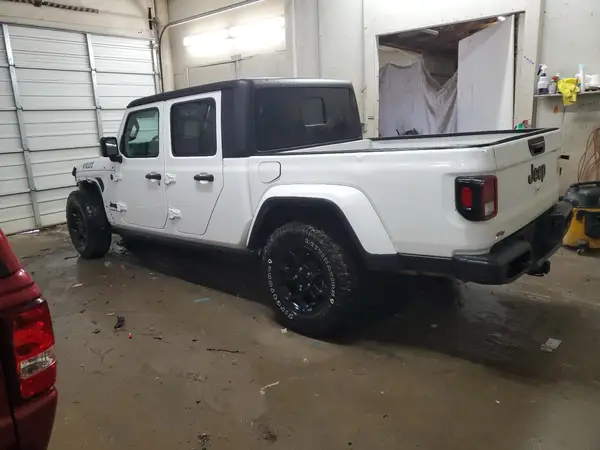 1C6HJTAG5PL571660 2023 JEEP GLADIATOR - Image 2