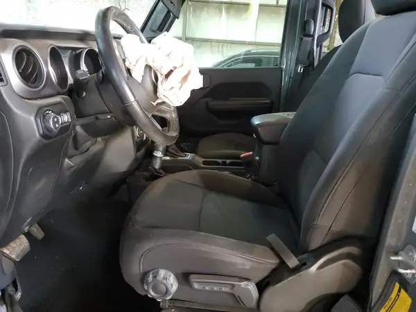 2020 JEEP GLADIATOR auction photo 7
