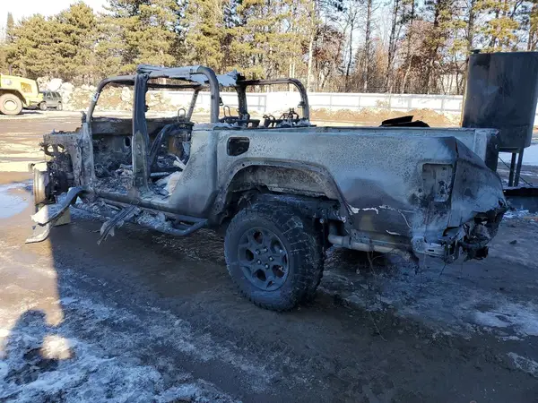 1C6HJTAG6PL545746 2023 JEEP GLADIATOR - Image 2