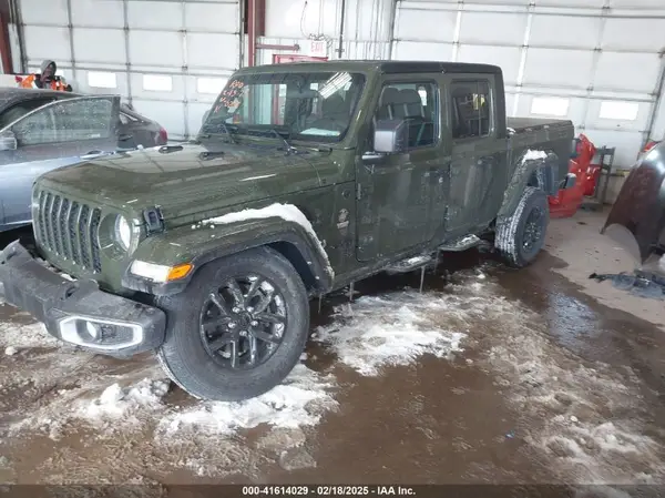 1C6HJTAG7PL566296 2023 JEEP GLADIATOR - Image 2