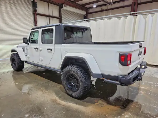 1C6HJTAG9PL518167 2023 JEEP GLADIATOR - Image 2