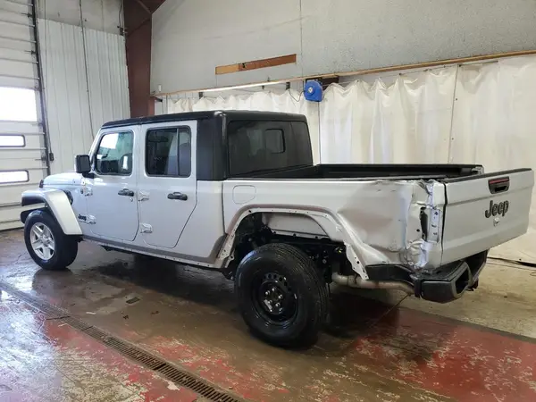 1C6HJTAG9PL529010 2023 JEEP GLADIATOR - Image 2