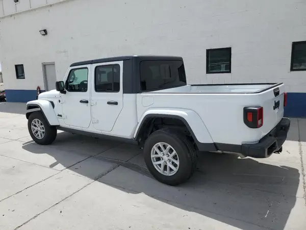1C6HJTAG9PL582791 2023 JEEP GLADIATOR - Image 2