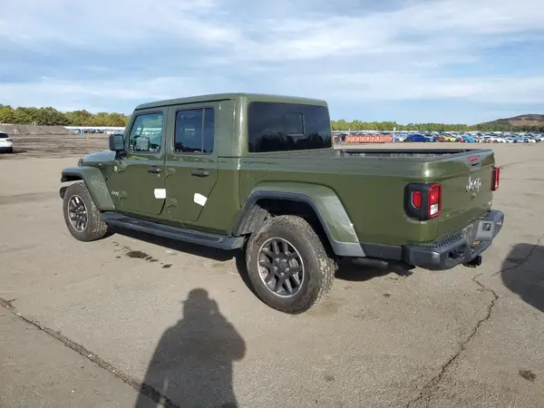1C6HJTFG0ML557203 2021 JEEP GLADIATOR - Image 2