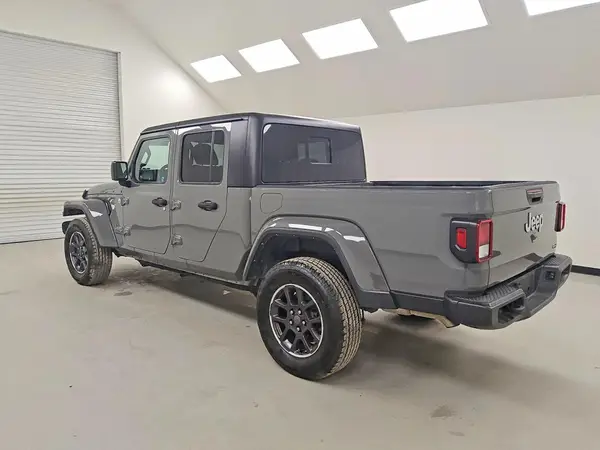 1C6HJTFG1PL550281 2023 JEEP GLADIATOR - Image 2
