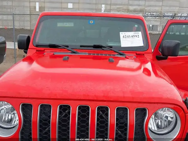 2020 JEEP GLADIATOR auction photo 6