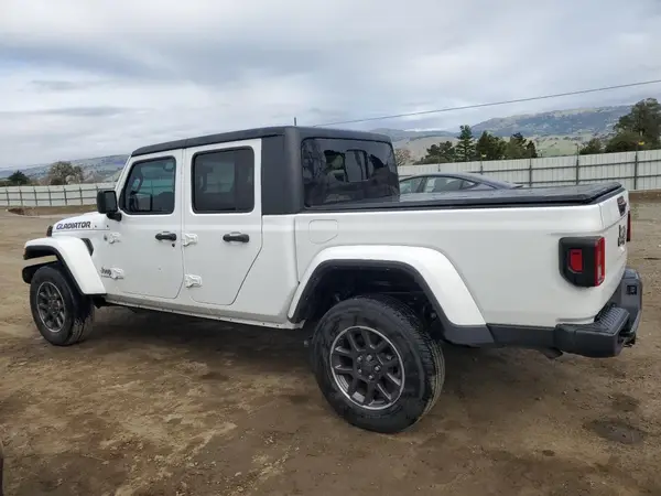 1C6HJTFG2NL103018 2022 JEEP GLADIATOR - Image 2