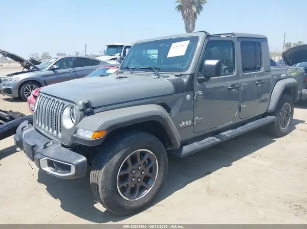 1C6HJTFG2PL542657 2023 JEEP GLADIATOR - Image 2