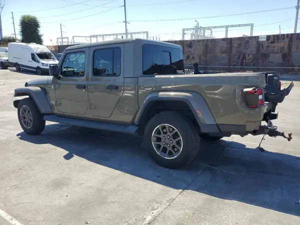 1C6HJTFG3LL166089 2020 JEEP GLADIATOR - Image 2