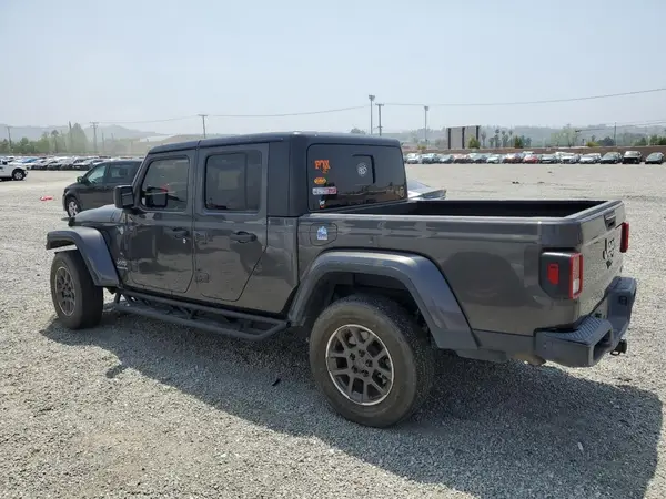 1C6HJTFG4LL171074 2020 JEEP GLADIATOR - Image 2