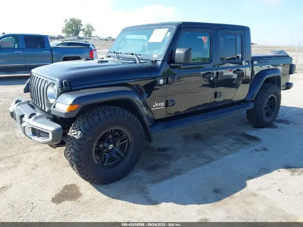1C6HJTFG4LL199375 2020 JEEP GLADIATOR - Image 2