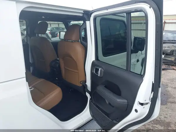 1C6HJTFG4ML561559 2021 JEEP GLADIATOR - Image 8