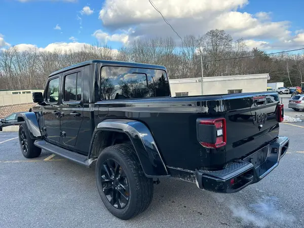 1C6HJTFG4PL514696 2023 JEEP GLADIATOR - Image 2