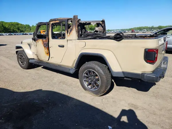 1C6HJTFG6LL162330 2020 JEEP GLADIATOR - Image 2
