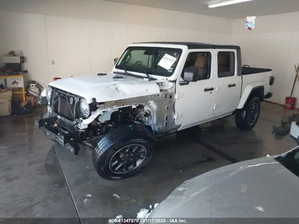 1C6HJTFG7LL139896 2020 JEEP GLADIATOR - Image 2