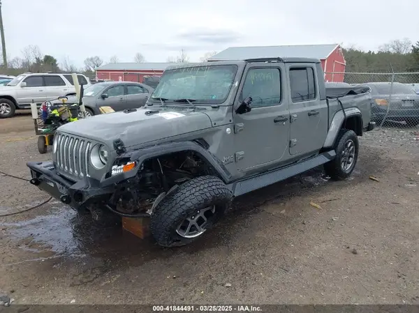 1C6HJTFG8LL148185 2020 JEEP GLADIATOR - Image 2