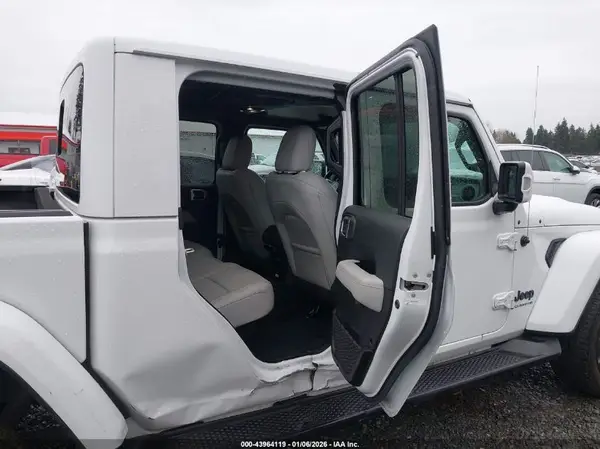 1C6HJTFG8PL580006 2023 JEEP GLADIATOR - Image 8