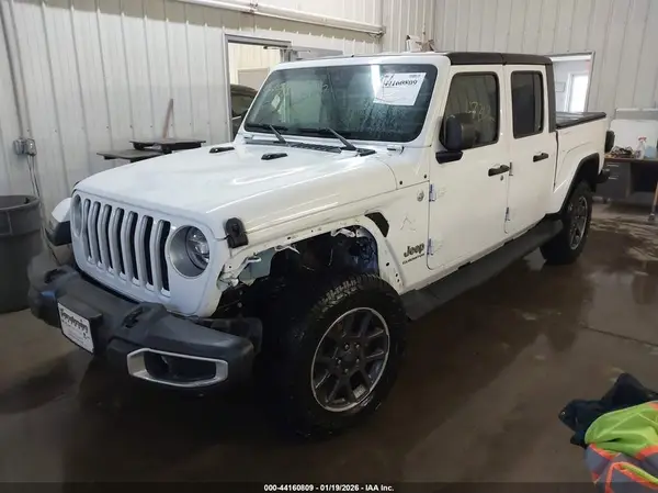 1C6HJTFG9LL170857 2020 JEEP GLADIATOR - Image 2