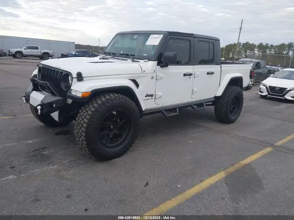 1C6HJTFG9NL113867 2022 JEEP GLADIATOR - Image 2