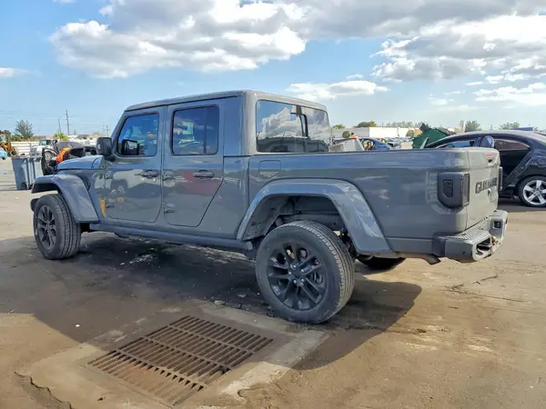 1C6HJTFG9PL523300 2023 JEEP GLADIATOR - Image 2
