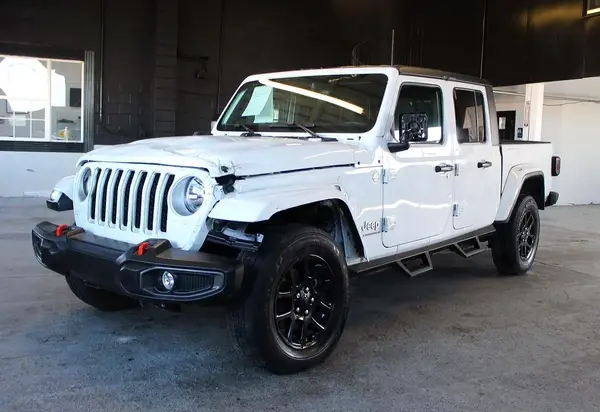 1C6HJTFG9PL566471 2023 JEEP GLADIATOR - Image 2