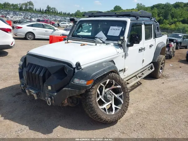 1C6JJTAG1LL198841 2020 JEEP GLADIATOR - Image 2