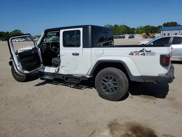 1C6JJTAG1RL113909 2024 JEEP GLADIATOR - Image 2
