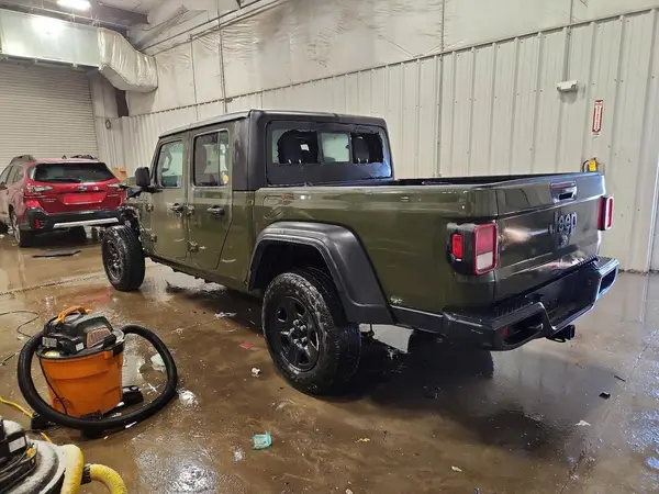 1C6JJTAG6PL570132 2023 JEEP GLADIATOR - Image 2
