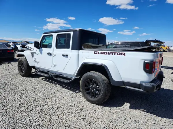 1C6JJTAG9PL519403 2023 JEEP GLADIATOR - Image 2