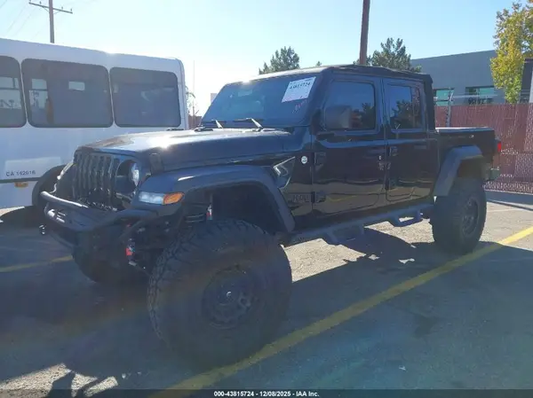 1C6JJTAGXLL131946 2020 JEEP GLADIATOR - Image 2
