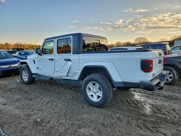 1C6JJTAM8ML555066 2021 JEEP GLADIATOR - Image 2