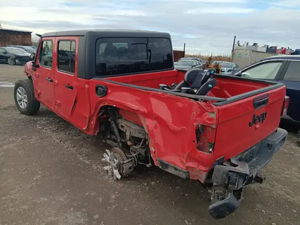 1C6JJTAM9PL594561 2023 JEEP GLADIATOR - Image 2
