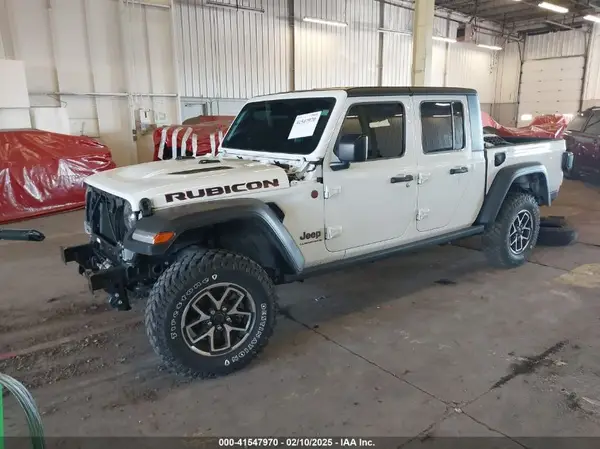 1C6JJTBG0RL107582 2024 JEEP GLADIATOR - Image 2